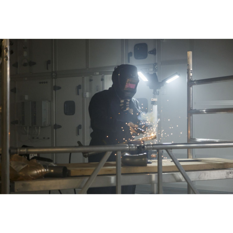 PROJECTEUR DE CHANTIER LED 100 W 13050 T PROFESSIONNAL 13500 LM