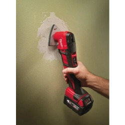 DECOUPEUR MULTIFONCTIONS MILWAUKEE M18 BMT NU SANS BATTERIE NI CHARGEUR