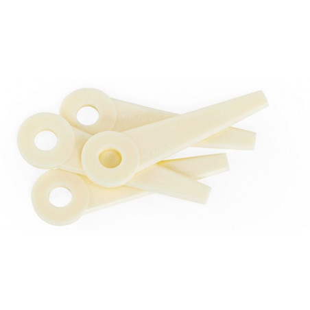 JEU DE 12 COUTEAUX STIHL EN PLASTIQUE - 4111-007-1001