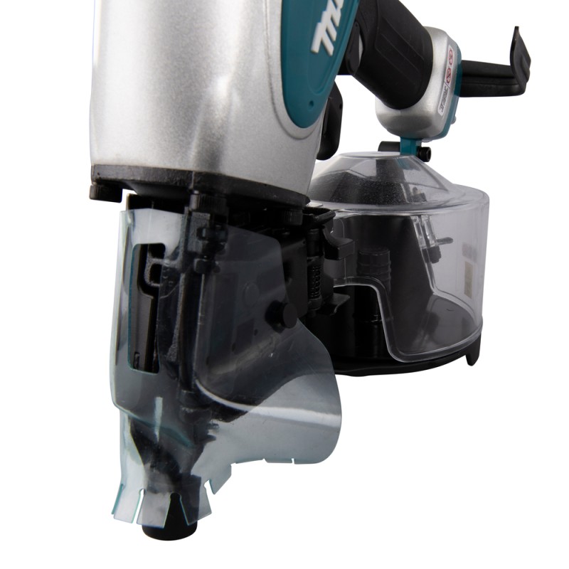 CLOUEUR PNEUMATIQUE 8,3 BAR 65 MM