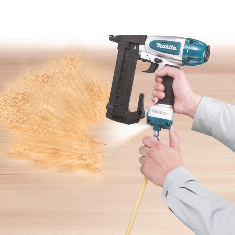 AGRAFEUSE PNEUMATIQUE 220 V 8,3 BAR 13 À 38 MM