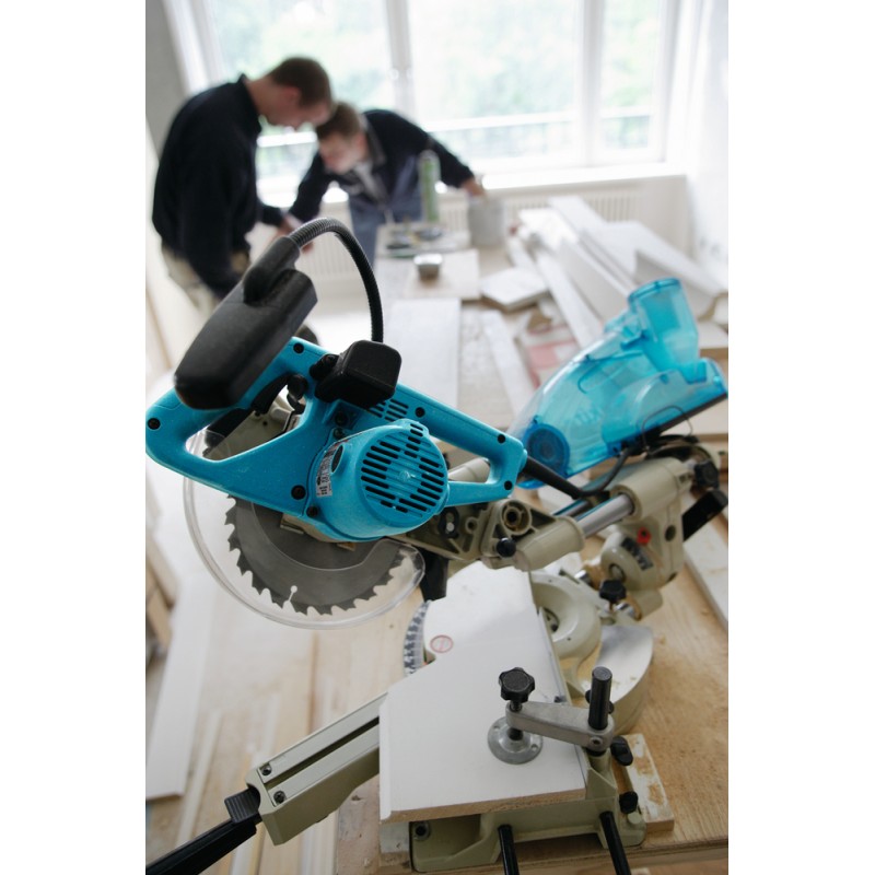 SCIE RADIALE 220 V 1010 W Ø 190 MM (KIT D'ACCESSOIRES)