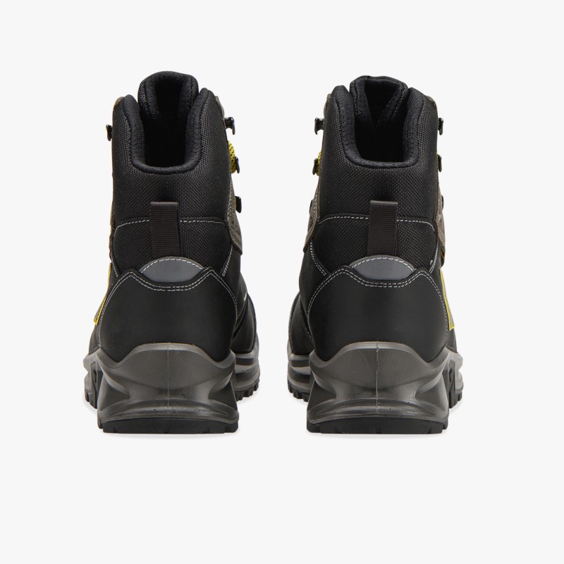 CHAUSSURES DE SECURITES HAUTE EN CUIR NOIR ET JAUNE S3 WR CI SRC