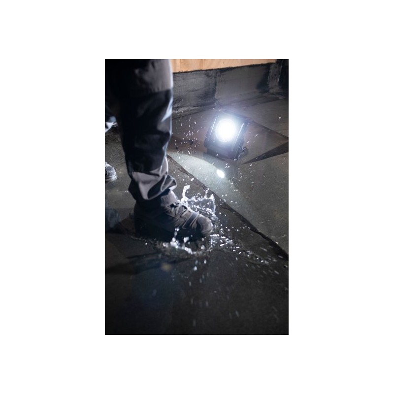 PROJECTEUR LED MULTI BATTERIE 18V SYSTEM 6200 LUMENS