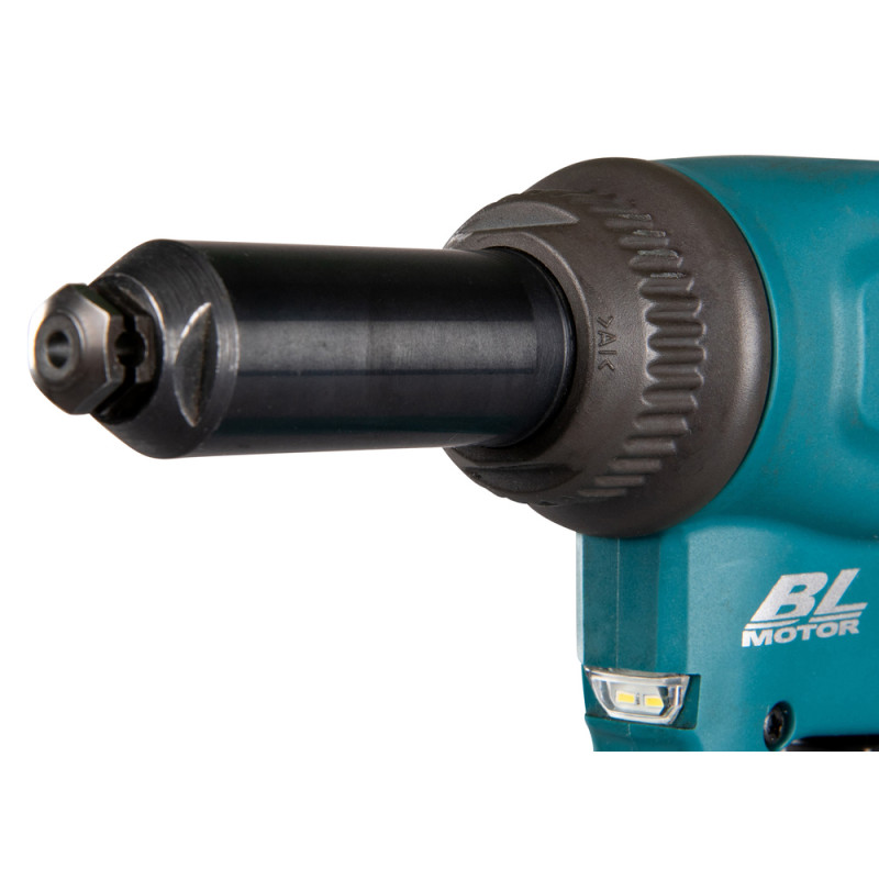 RIVETEUSE 18 V LI-ION Ø 4,8 MM (PRODUIT SEUL AVEC 1 MAKPAC + KIT D'ACCESSOIRES)